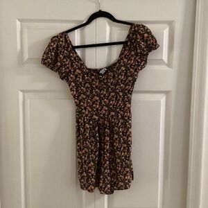 American Eagle Floral Romper w/ Smocking and Tie Waist Size XS